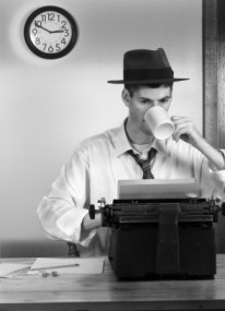 1940s-reporter-working-on-deadline